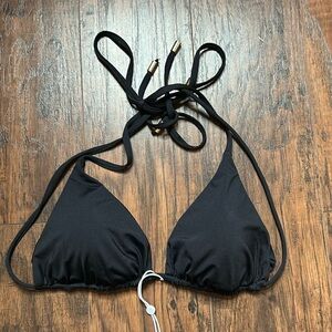 NWT MONDAY SWIMWEAR black triangle bikini top Size Medium